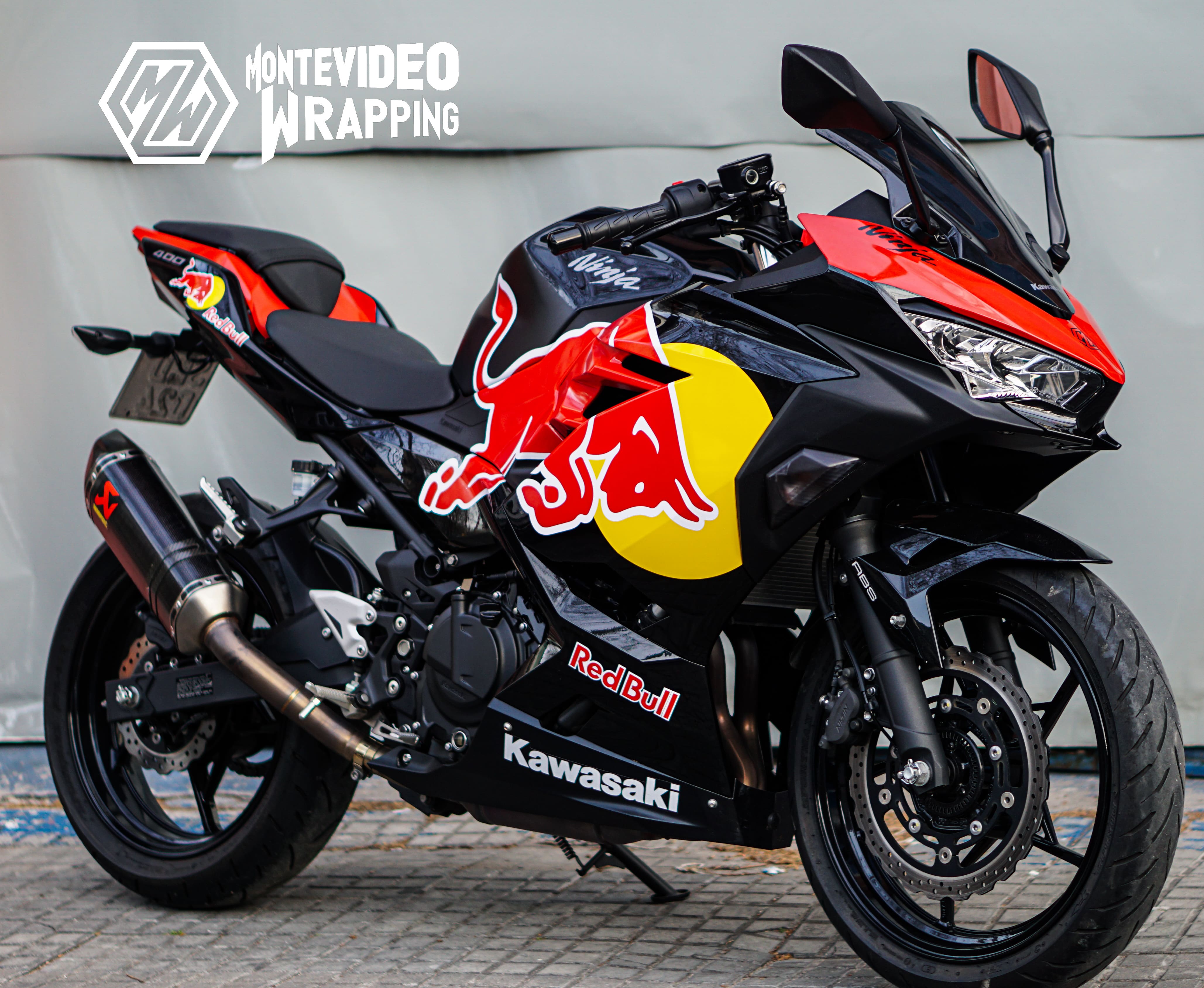 Vehículo con wrap instalado